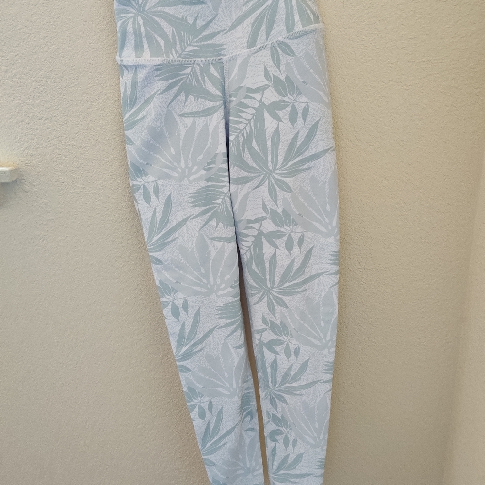 Ptula leggings Desaree Swift